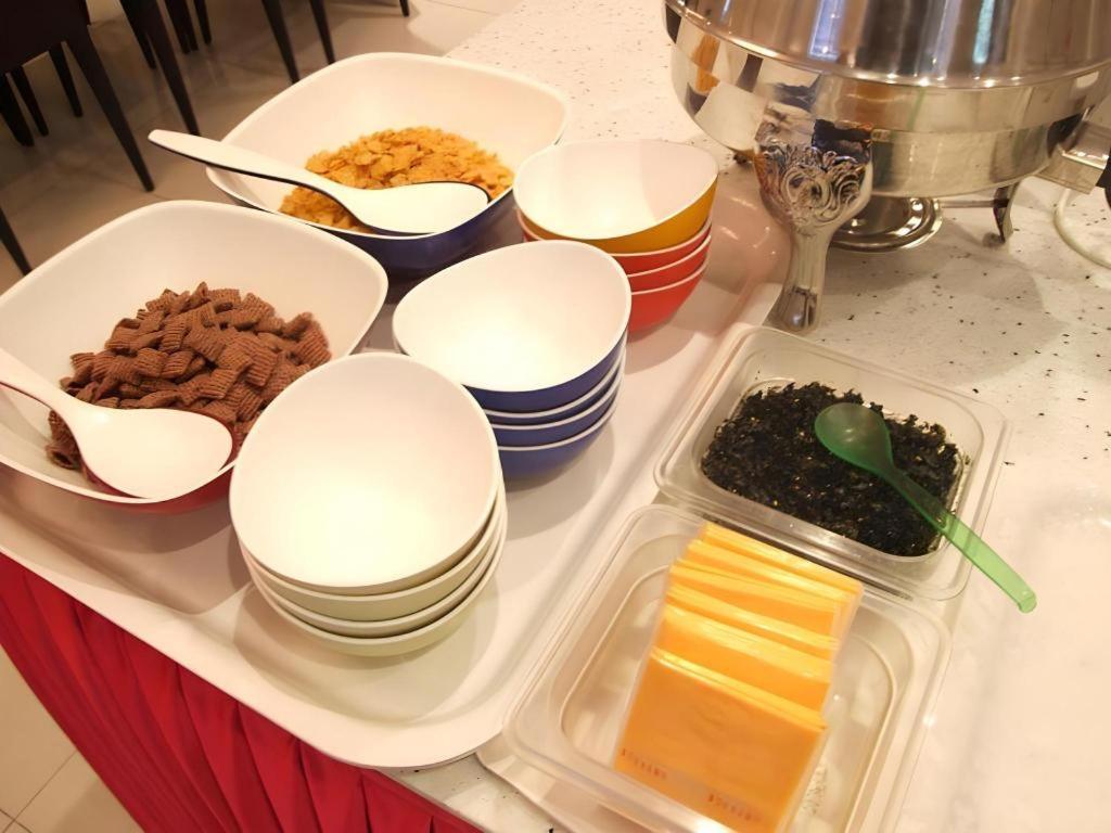 Hotel Olympic Changwon Extérieur photo