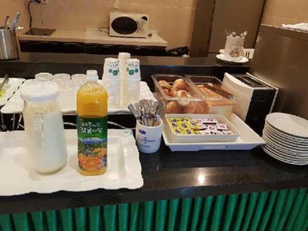 Hotel Olympic Changwon Extérieur photo