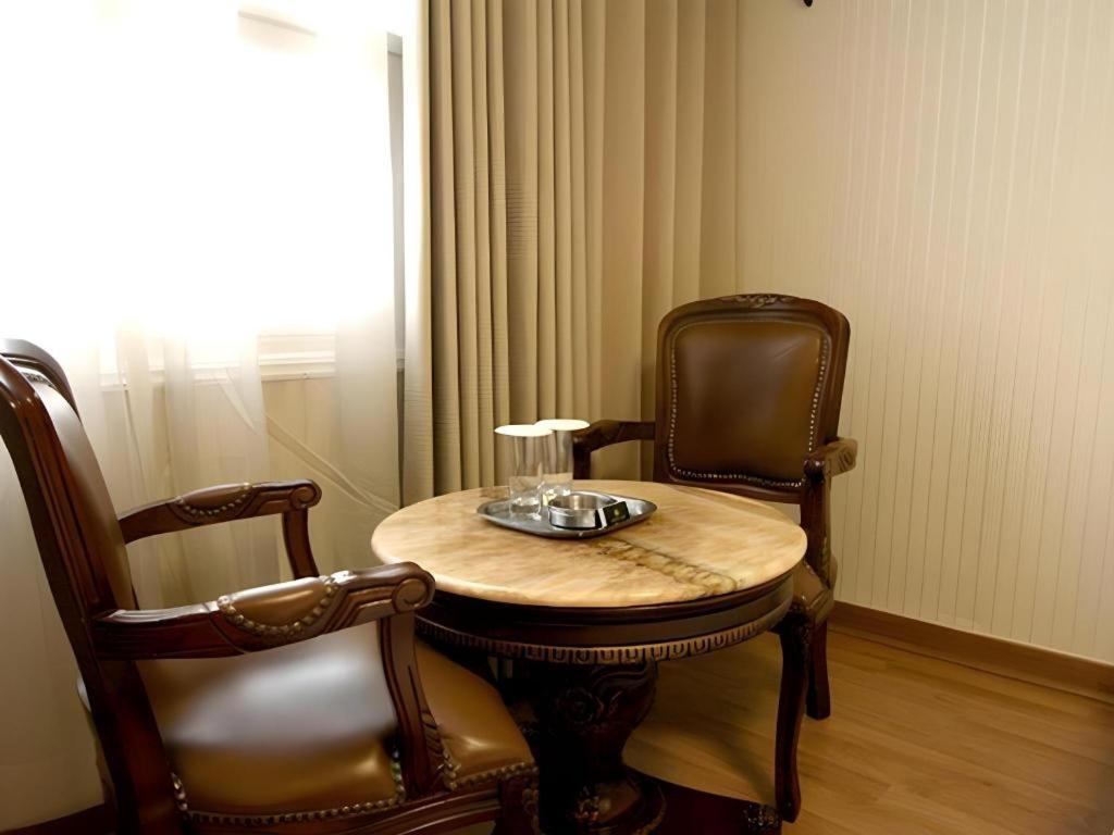 Hotel Olympic Changwon Extérieur photo