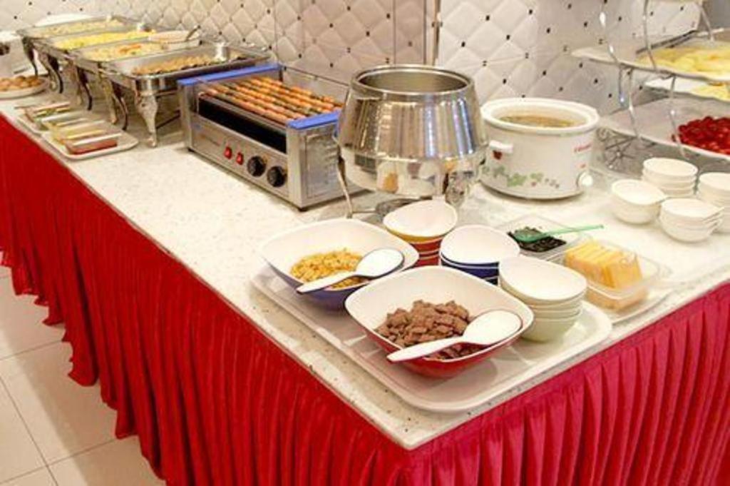 Hotel Olympic Changwon Extérieur photo